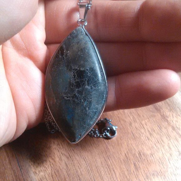Malagasy Labradorite Stainless Steel Pendant Necklace - Picture 12 of 15